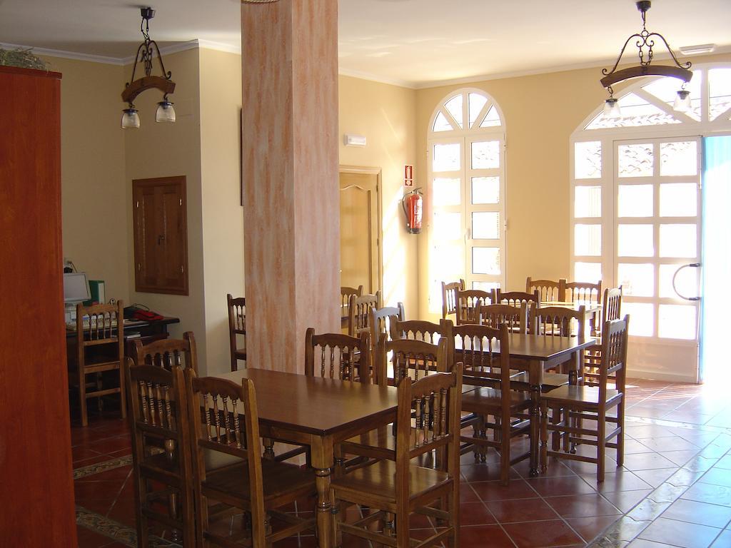 Hostal D'Ernes Alcala del Jucar Exterior photo