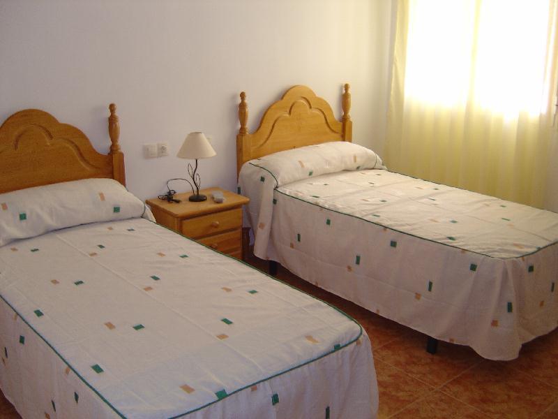 Hostal D'Ernes Alcala del Jucar Exterior photo
